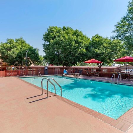 Best Western Kiva Inn Fort Collins Exterior foto
