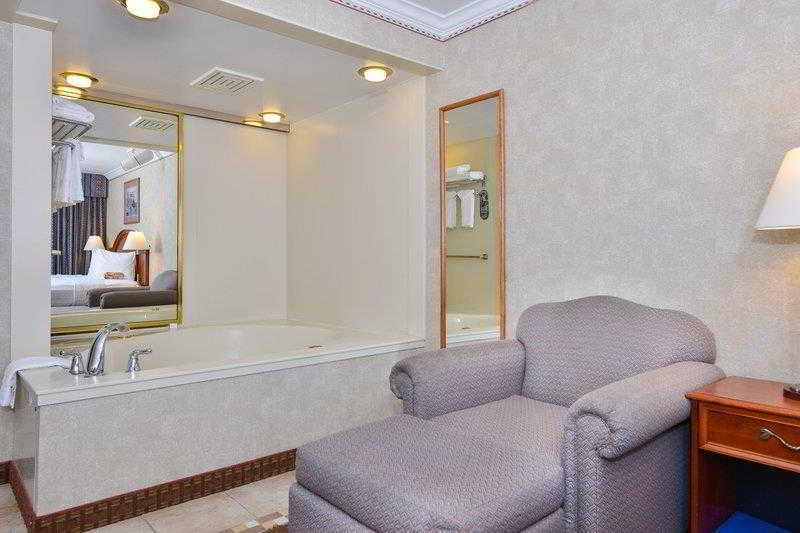 Best Western Kiva Inn Fort Collins Exterior foto